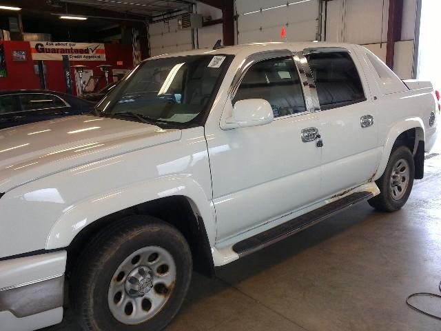 BUY CHEVROLET AVALANCHE 2006 1500 5DR CREW CAB 130