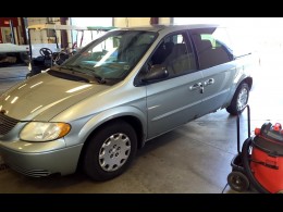 2003 CHRYSLER TOWN & COUNTRY 4DR FWD 