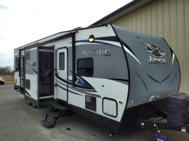 BUY JAYCO OCTANE 32C 2017 TOY-HAULER, Fairway Auto Auction