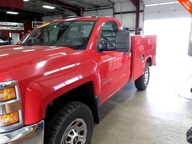 BUY CHEVROLET SILVERADO 3500HD 2015 4WD REG CAB 133.6