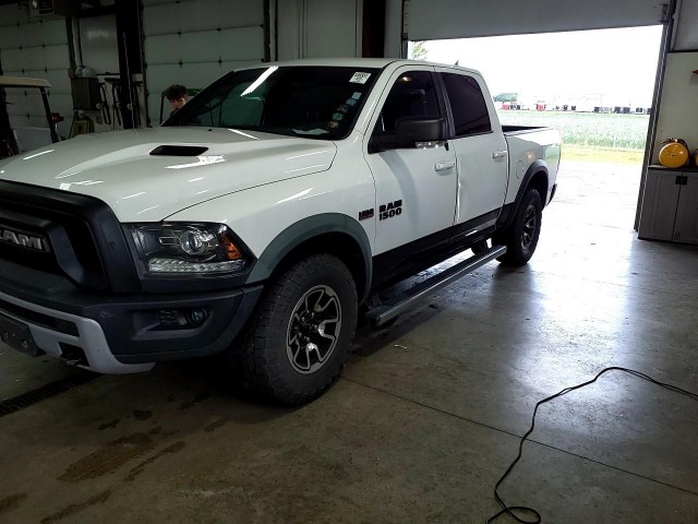 BUY RAM 1500 2016 4WD CREW CAB 140.5