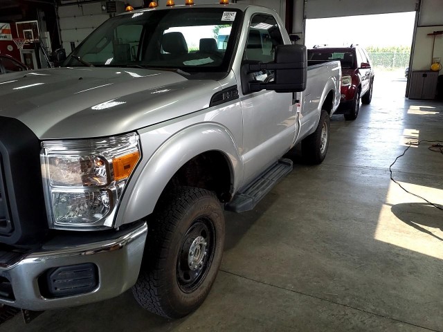 BUY FORD SUPER DUTY F-250 SRW 2015 4WD REG CAB 137