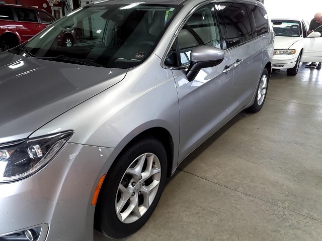 BUY CHRYSLER PACIFICA 2017, Fairway Auto Auction