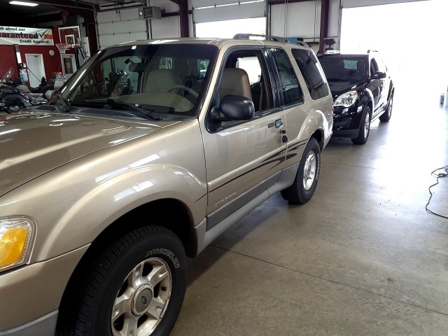BUY FORD EXPLORER SPORT 2001 2DR 102