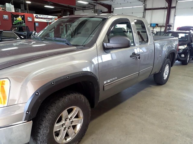BUY GMC SIERRA 1500 2012 4WD EXT CAB 143.5