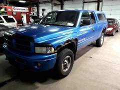 BUY DODGE RAM 1500 1999 4DR QUAD CAB 155