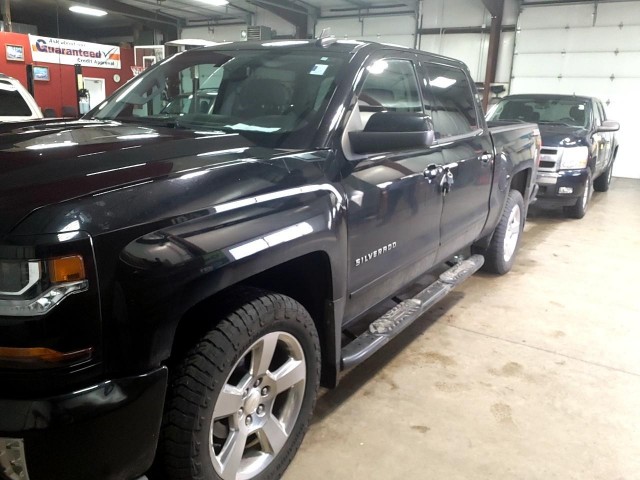 BUY CHEVROLET SILVERADO 1500 2018 4WD CREW CAB 143.5