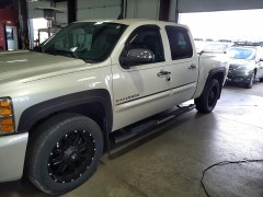 BUY CHEVROLET SILVERADO 1500 2012 4WD CREW CAB 143.5