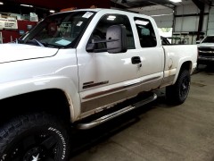 BUY GMC SIERRA 2500HD 2004 EXT CAB 143.5