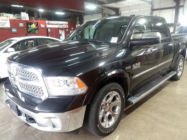 BUY RAM 1500 2016 4WD CREW CAB 140.5