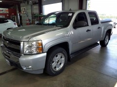 BUY CHEVROLET SILVERADO 1500 2011 4WD CREW CAB 143.5